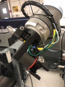universal robot end of arm tooling